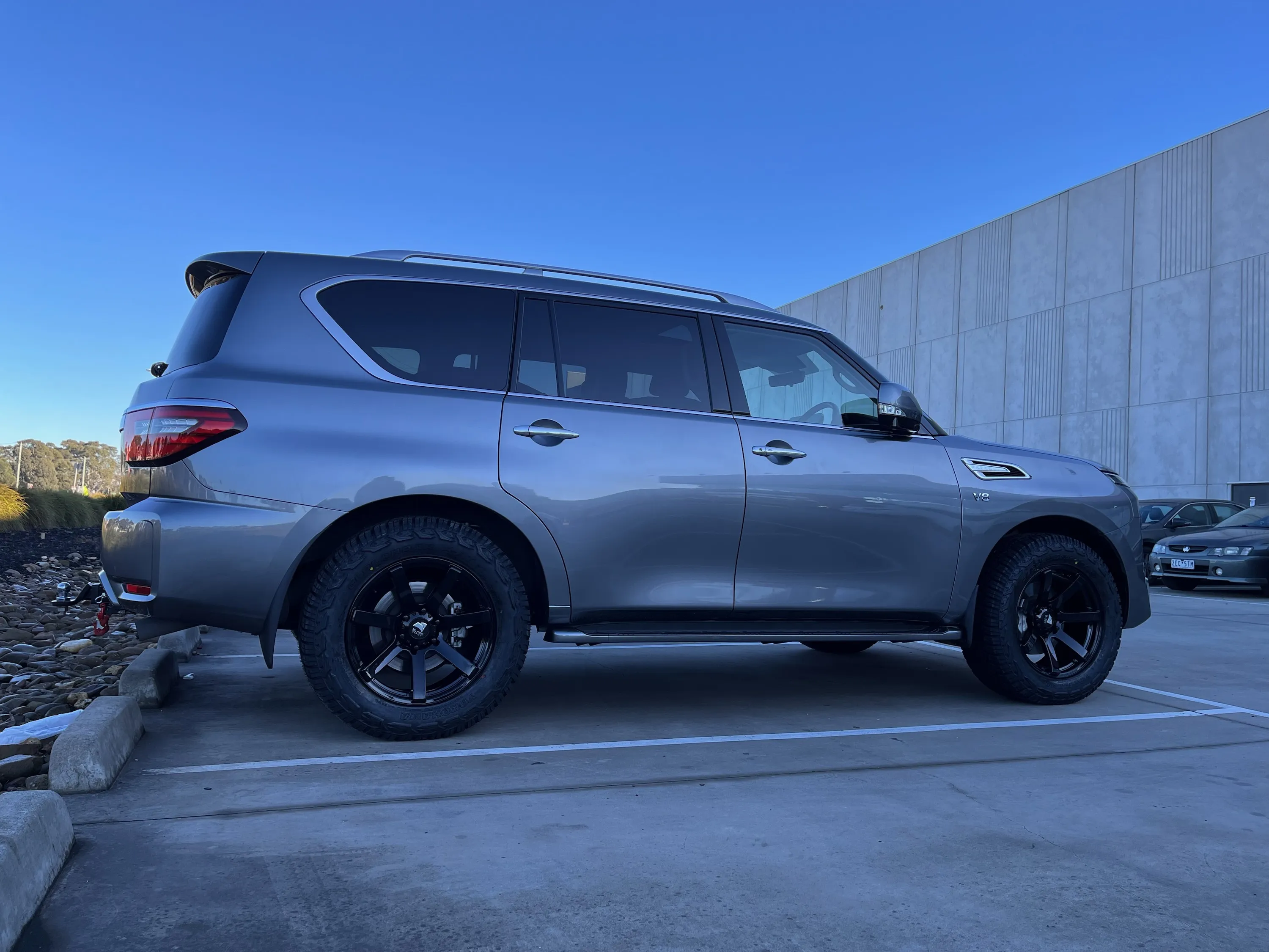 NISSAN PATROL Y62 with BLADE FINKE 20X9 Finished in Custom Gloss Black | NISSAN